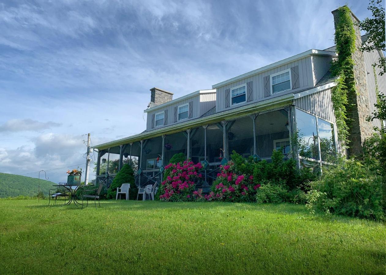 Chanterelle Inn & Cottages Baddeck Exterior photo